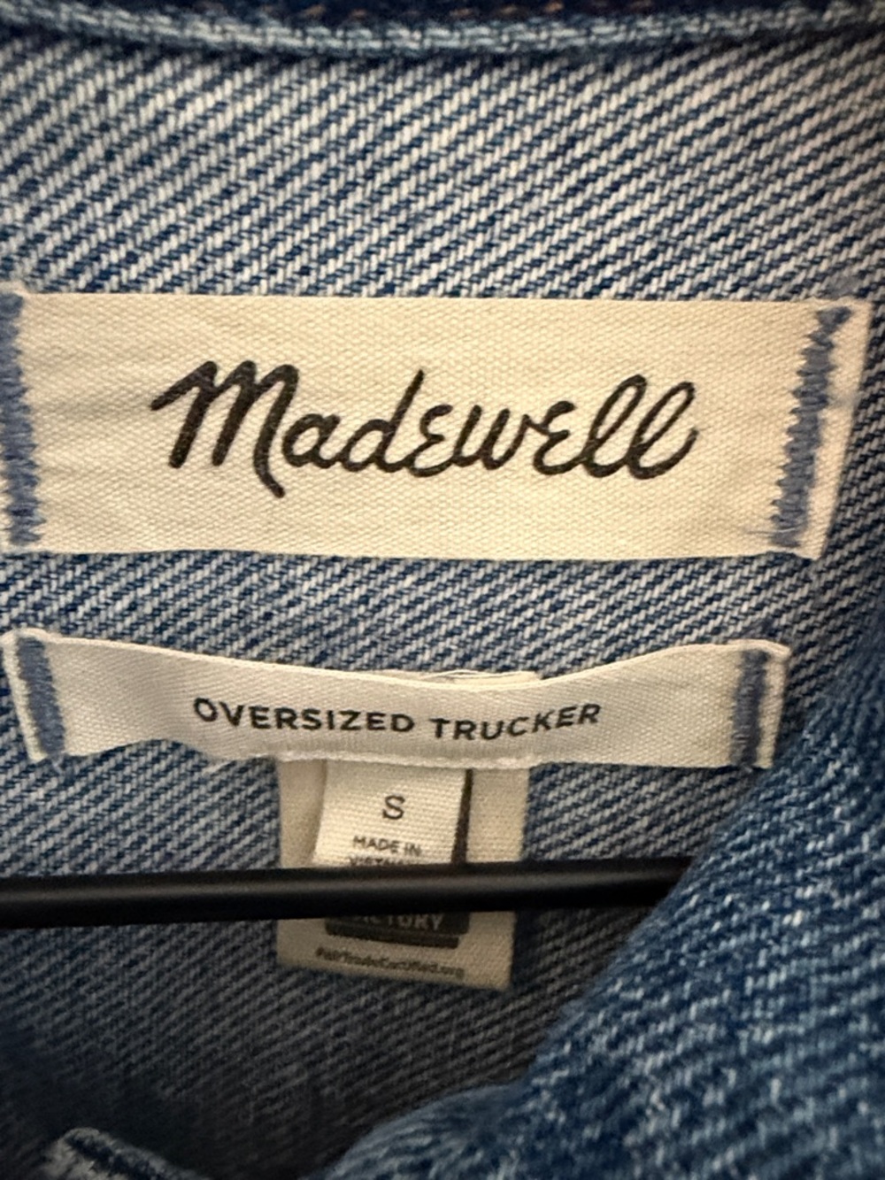 Madewell Oversized Trucker Denim Jacket - Women - Picture 4 of 6